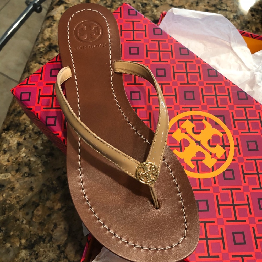 Tory Burch Sun Beige Terra Thong. NEW! Size 6